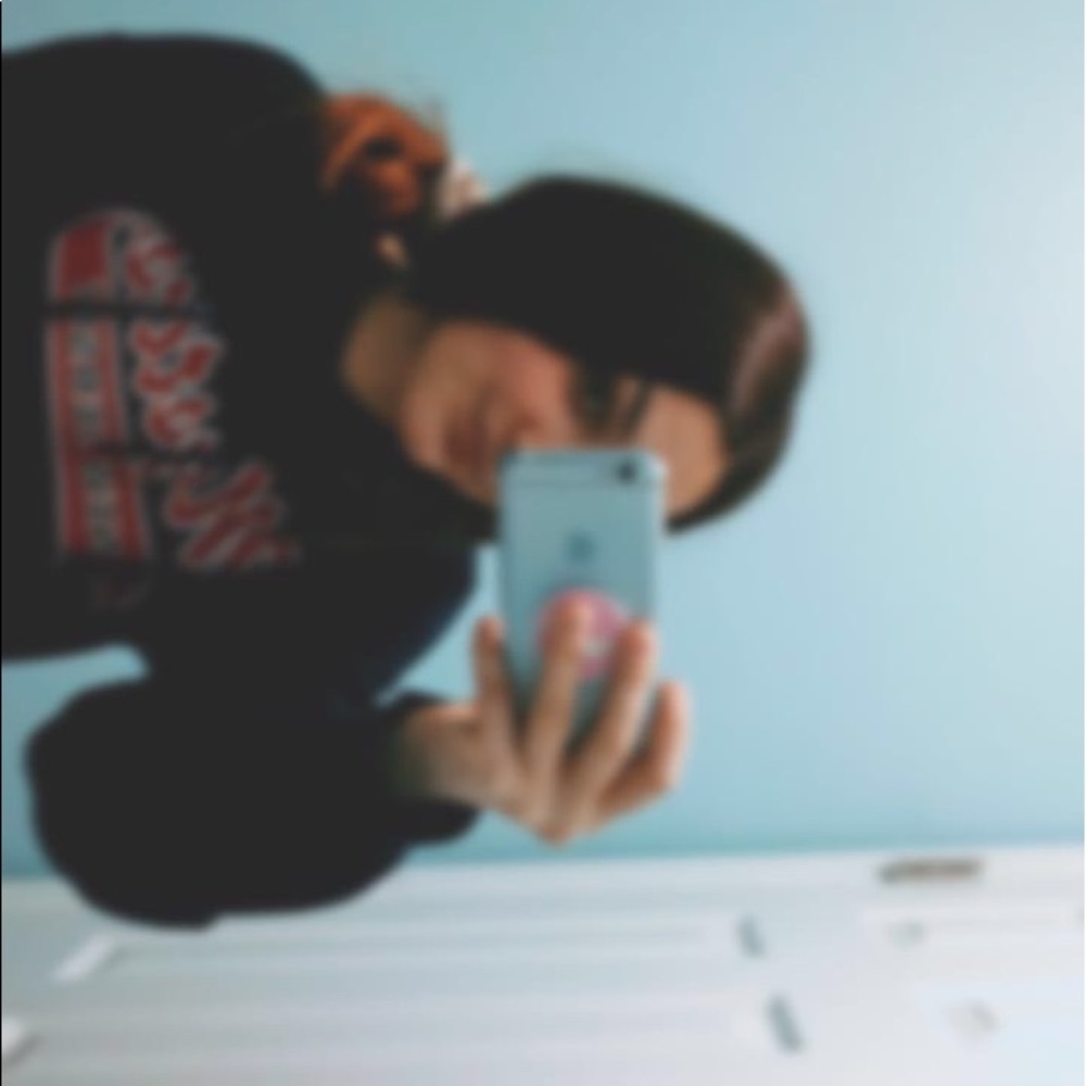 Meet your Posher, Adison